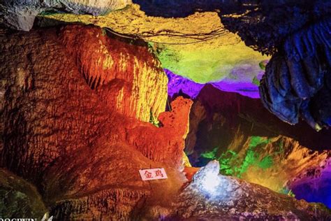 Jinlong Cave: Majestic Underground Wonders and Ancient Legends!