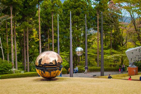 The Hakone Open-Air Museum: A Tapestry of Sculpture Woven Into Nature!